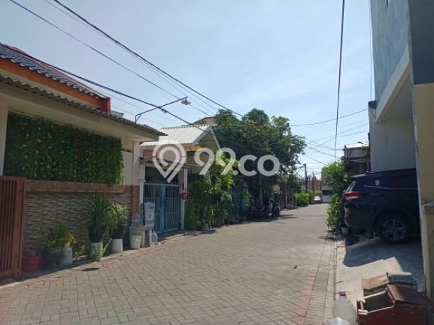 Rumah Modern Cantik 3 Kamar Bisa Langsung Pindah di Rungkut Rumah Modern Cantik 3 Kamar Bisa Langsung Pindah di Rungkut