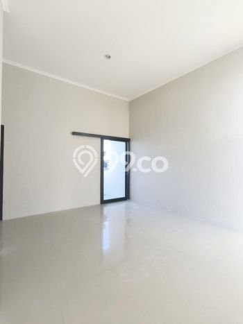 Rumah Luas Asri 2 KT Siap Huni di Gununganyar Surabaya Rumah Luas Asri 2 KT Siap Huni di Gununganyar Surabaya
