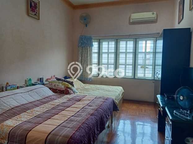 Dijual Rumah Luas Elegan Dengan View Eksklusif di Pluit, Jakarta Utara Dijual Rumah Luas Elegan Dengan View Eksklusif di Pluit, Jakarta Utara