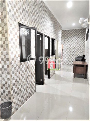 Ready to Use! Luxury House LT 172m2 Desain Elegan di BSD Ready to Use! Luxury House LT 172m2 Desain Elegan di BSD