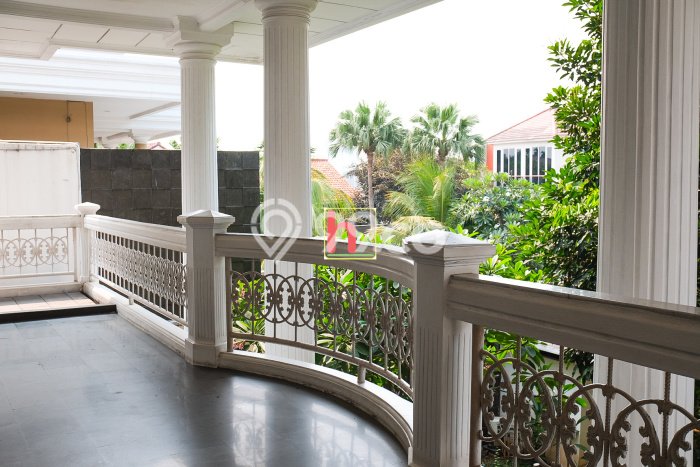 Rumah Mewah LB 600m2 Siap Pakai Desain Elegan di Ragunan, Jakarta Selatan Rumah Mewah LB 600m2 Siap Pakai Desain Elegan di Ragunan, Jakarta Selatan