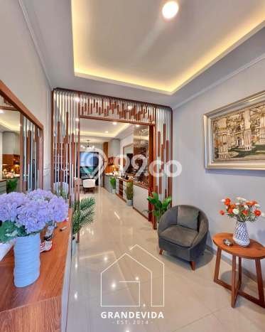 Rumah Luxury Modern Tanpa Renovasi di Pondok Indah Jakarta Selatan Rumah Luxury Modern Tanpa Renovasi di Pondok Indah Jakarta Selatan