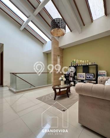 For Sale! Luxury House LT 153m2 Desain Modern di Pondok Indah For Sale! Luxury House LT 153m2 Desain Modern di Pondok Indah