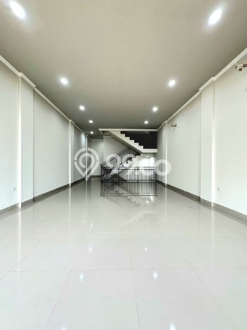 Untuk Dijual Ruko di Jatinegara Jakarta Timur LT 375m2 / LB 900m2 Untuk Dijual Ruko di Jatinegara Jakarta Timur LT 375m2 / LB 900m2