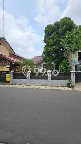 Siap Huni Rumah Mewah 3 Kamar di Kebayoran Lama Dekat ke Mana Pun Siap Huni Rumah Mewah 3 Kamar di Kebayoran Lama Dekat ke Mana Pun