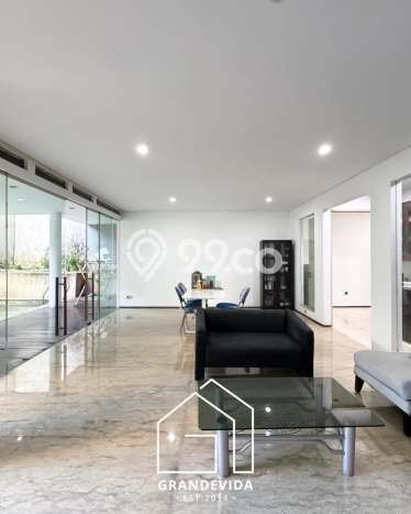 Hunian Mewah LB 298m2 Siap Huni Desain Elegan di Kemang, Jakarta Selatan Hunian Mewah LB 298m2 Siap Huni Desain Elegan di Kemang, Jakarta Selatan
