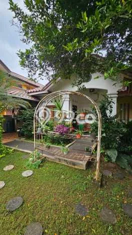 Siap Huni Rumah Mewah 3 Kamar di Kebayoran Lama Dekat ke Mana Pun Siap Huni Rumah Mewah 3 Kamar di Kebayoran Lama Dekat ke Mana Pun