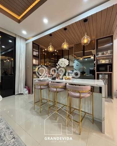 Jual Rumah Luas Megah Dengan View Eksklusif di Pondok Labu, Jakarta Selatan Jual Rumah Luas Megah Dengan View Eksklusif di Pondok Labu, Jakarta Selatan