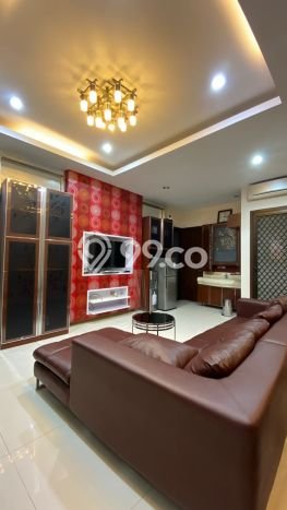 Rumah di Sunter, 4 KT, Area Asri, Luas 210m² Bangunan 260m² Rumah di Sunter, 4 KT, Area Asri, Luas 210m² Bangunan 260m²
