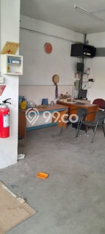 AREA KOMERSIAL! Gudang Kawasan Cakung, Luas 240m², Lokasi Premium AREA KOMERSIAL! Gudang Kawasan Cakung, Luas 240m², Lokasi Premium