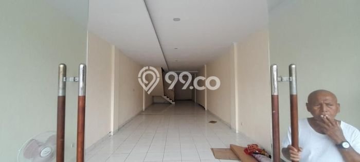 Disewakan Ruko di Pusat Kota Jakarta Selatan Ramai Strategis Disewakan Ruko di Pusat Kota Jakarta Selatan Ramai Strategis