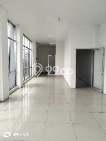 Ruko disewakan lokasi strategis Matraman Jakarta Timur 240m2 Ruko disewakan lokasi strategis Matraman Jakarta Timur 240m2