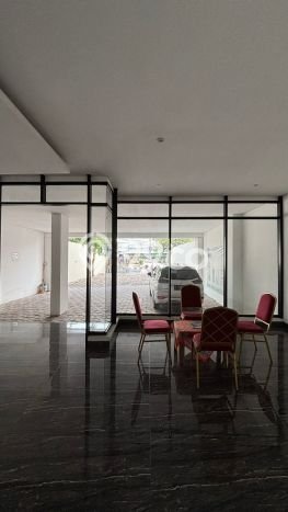 Unit Komersial Dijual di Jakarta Timur LT 285m2 & LB 755m2 Unit Komersial Dijual di Jakarta Timur LT 285m2 & LB 755m2