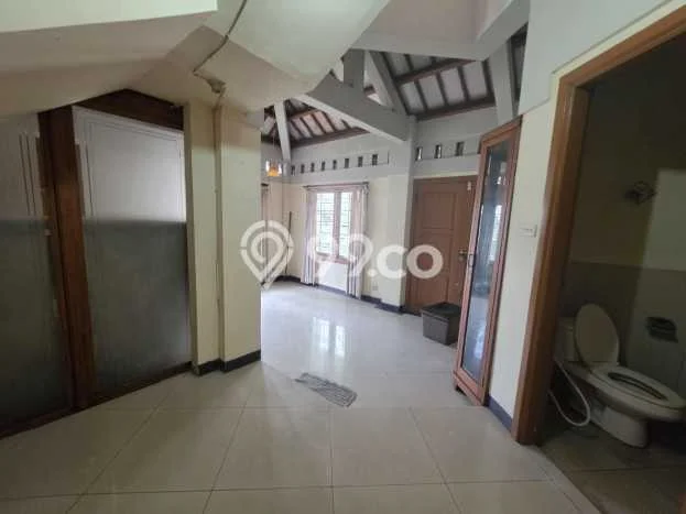 Jarang Ada! Rumah Sewa 4 Kamar Bagus Siap Huni Rawamangun Jarang Ada! Rumah Sewa 4 Kamar Bagus Siap Huni Rawamangun