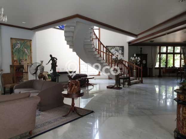 Hunian Mewah Siap Huni LT 2062m2 di Kelapa Gading, Jakarta Utara Hunian Mewah Siap Huni LT 2062m2 di Kelapa Gading, Jakarta Utara
