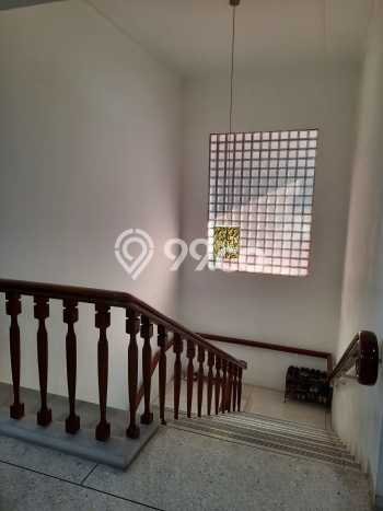 Rumah Luxury Modern Siap Huni di Tomang Jakarta Barat Rumah Luxury Modern Siap Huni di Tomang Jakarta Barat