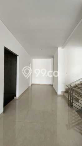 Ruko Disewa di Menteng, Jakarta Pusat, LT 250m2 / LB 1250m2 Ruko Disewa di Menteng, Jakarta Pusat, LT 250m2 / LB 1250m2
