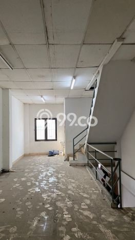 For Rent Ruko Kawasan Cempaka Putih, Luas 384m², Area Berkembang For Rent Ruko Kawasan Cempaka Putih, Luas 384m², Area Berkembang
