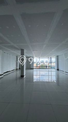 Unit Komersial Dijual di Jakarta Timur LT 285m2 & LB 755m2 Unit Komersial Dijual di Jakarta Timur LT 285m2 & LB 755m2