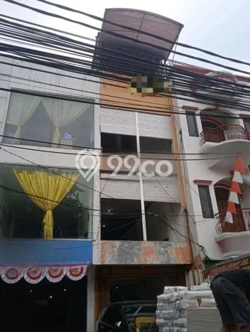 Ruko disewakan lokasi strategis Cempaka Putih Jakarta Pusat 92m2 Ruko disewakan lokasi strategis Cempaka Putih Jakarta Pusat 92m2