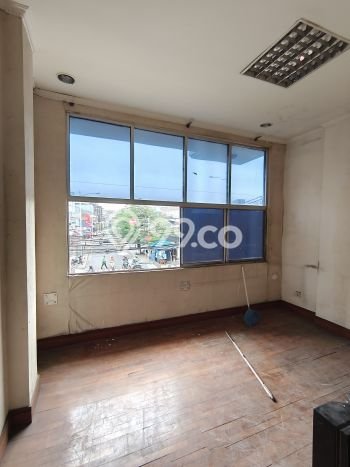 Dijual Ruko di Tebet, Luas 212m2m², Area Bisnis, Jalur Strategis Dijual Ruko di Tebet, Luas 212m2m², Area Bisnis, Jalur Strategis