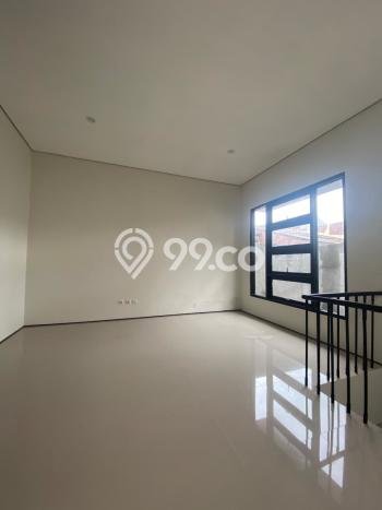 For Sale Hunian Rumah Terawat 3 Kamar di Sektor 5 - Bintaro, Tangerang Selatan For Sale Hunian Rumah Terawat 3 Kamar di Sektor 5 - Bintaro, Tangerang Selatan