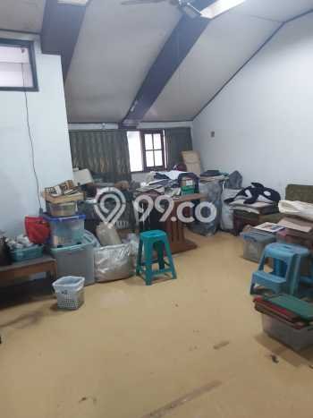 Dijual Hunian Rumah Terawat 3 KT di Bintaro, Tangerang Selatan Dijual Hunian Rumah Terawat 3 KT di Bintaro, Tangerang Selatan