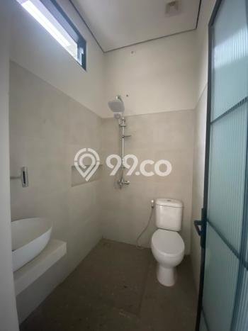 For Sale Hunian Rumah Terawat 3 Kamar di Sektor 5 - Bintaro, Tangerang Selatan For Sale Hunian Rumah Terawat 3 Kamar di Sektor 5 - Bintaro, Tangerang Selatan