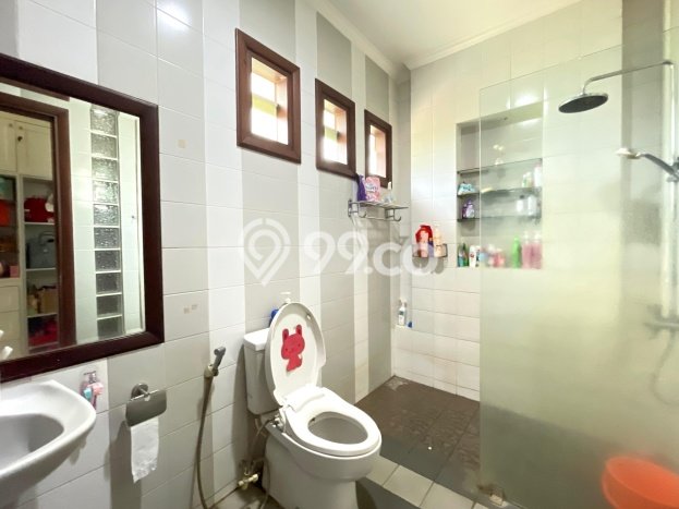 Jual Rumah Luas Megah Dengan View Eksklusif di Sektor 9-Bintaro, Tangerang Selatan Jual Rumah Luas Megah Dengan View Eksklusif di Sektor 9-Bintaro, Tangerang Selatan