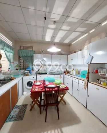 Hunian Eksklusif Siap Huni LT 470m2 di Kebayoran Baru, Jakarta Selatan Hunian Eksklusif Siap Huni LT 470m2 di Kebayoran Baru, Jakarta Selatan