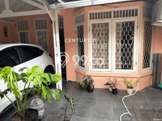 Rumah Modern 2 KT di Sektor 4 - Bintaro Jakarta Selatan Rumah Modern 2 KT di Sektor 4 - Bintaro Jakarta Selatan