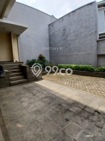 Hunian Mewah Dijual LT 143m2 di Ciputat, Tangerang Selatan Hunian Mewah Dijual LT 143m2 di Ciputat, Tangerang Selatan