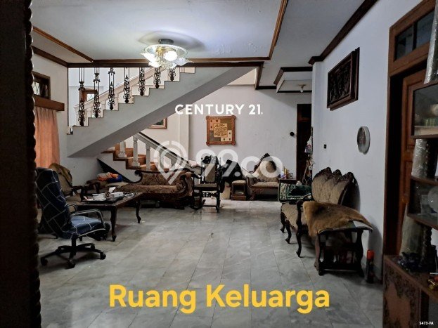 Rumah Mewah LB 550m2 Siap Huni Desain Elegan di Bintaro, Tangerang Selatan Rumah Mewah LB 550m2 Siap Huni Desain Elegan di Bintaro, Tangerang Selatan