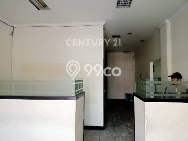 Ruko Bagus Dijual LB 525m2 Lokasi Strategis Jakarta Selatan Area Cocok untuk Bisnis Ruko Bagus Dijual LB 525m2 Lokasi Strategis Jakarta Selatan Area Cocok untuk Bisnis
