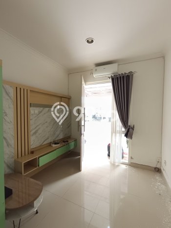Disewakan Hunian Konsep Minimalis di Grand Wisata Bekasi dengan 3 Kamar Disewakan Hunian Konsep Minimalis di Grand Wisata Bekasi dengan 3 Kamar