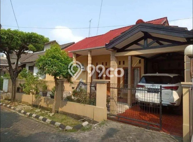 Rumah Nyaman di Kemang Pratama, Bekasi, Luas 216m² Bangunan 160m² Rumah Nyaman di Kemang Pratama, Bekasi, Luas 216m² Bangunan 160m²