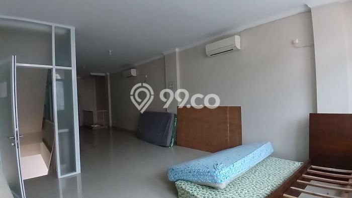 AREA BISNIS! Ruko di Galaxy, Luas 150m², Jalan Utama, Strategis AREA BISNIS! Ruko di Galaxy, Luas 150m², Jalan Utama, Strategis