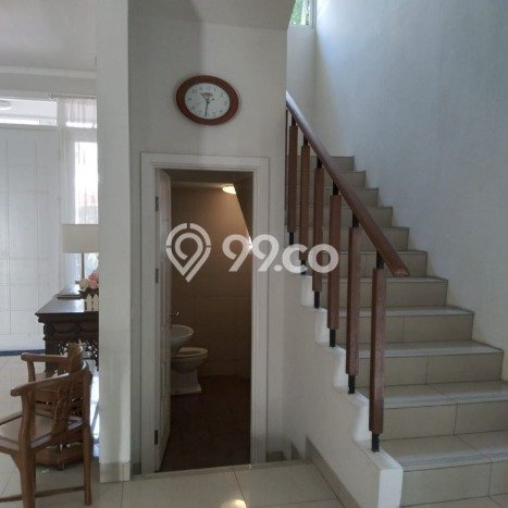 INVESTASI TEPAT! Rumah di Summarecon Bekasi, Luas 264m² LB 186m² INVESTASI TEPAT! Rumah di Summarecon Bekasi, Luas 264m² LB 186m²
