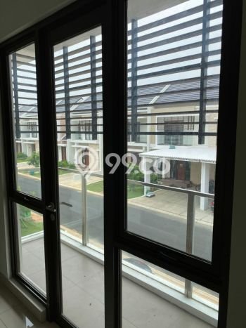 Dijual Hunian Rumah Terawat 3 KT di Summarecon Bekasi, Bekasi Dijual Hunian Rumah Terawat 3 KT di Summarecon Bekasi, Bekasi