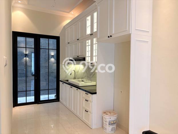 Rumah Mewah Siap Huni LT 115m2 di Cempaka Putih, Jakarta Pusat Rumah Mewah Siap Huni LT 115m2 di Cempaka Putih, Jakarta Pusat