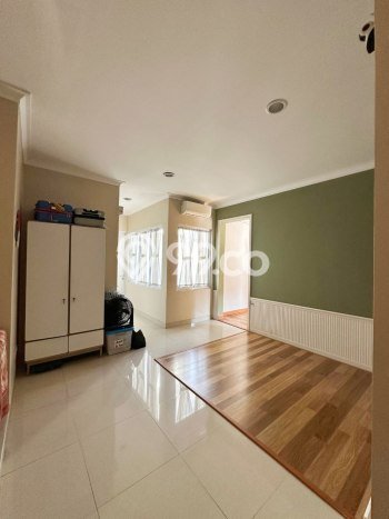 Rumah Elit Modern Tanpa Renovasi di Grand Wisata Bekasi Rumah Elit Modern Tanpa Renovasi di Grand Wisata Bekasi