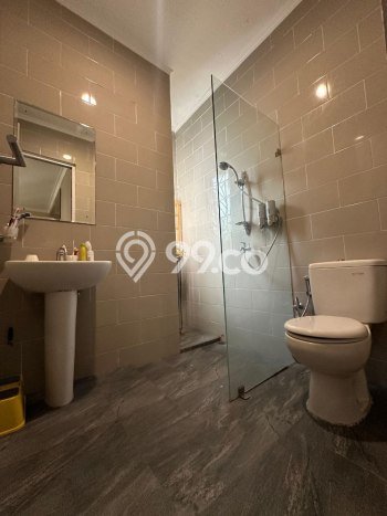 Rumah Elit Modern Tanpa Renovasi di Grand Wisata Bekasi Rumah Elit Modern Tanpa Renovasi di Grand Wisata Bekasi