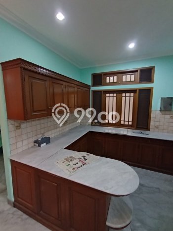 Disewakan Hunian Konsep Modern di Cempaka Putih Jakarta Pusat dengan 6 Kamar Disewakan Hunian Konsep Modern di Cempaka Putih Jakarta Pusat dengan 6 Kamar