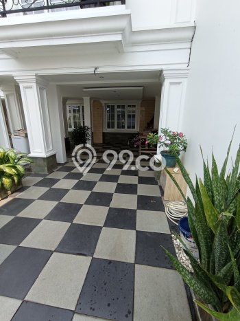 Disewakan Segera Rumah Kondisi Bagus di Area Kemayoran, Jakarta Pusat Disewakan Segera Rumah Kondisi Bagus di Area Kemayoran, Jakarta Pusat