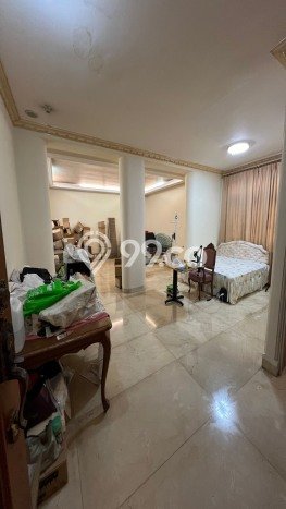 Rumah Strategis dengan Luas Tanah 951m² dan Luas Bangunan 2430m² di Kawasan Pantai Mutiara, Jakarta Utara Rumah Strategis dengan Luas Tanah 951m² dan Luas Bangunan 2430m² di Kawasan Pantai Mutiara, Jakarta Utara