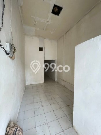 Ruko Dijual di Prime Area Jakarta Barat Luas 180m2 Ruko Dijual di Prime Area Jakarta Barat Luas 180m2