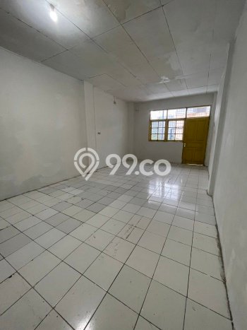 Ruko Dijual di Prime Area Jakarta Barat Luas 180m2 Ruko Dijual di Prime Area Jakarta Barat Luas 180m2