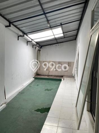 For Sale Rumah 4 Kamar Lokasi Strategis Bagus dan Strategis di Kuningan For Sale Rumah 4 Kamar Lokasi Strategis Bagus dan Strategis di Kuningan