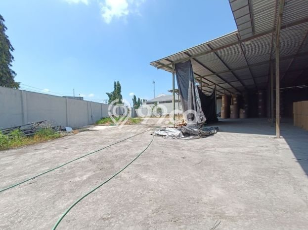 Gudang Area Premium Kawasan Ampel, Luas 9000m², Prospektif Gudang Area Premium Kawasan Ampel, Luas 9000m², Prospektif