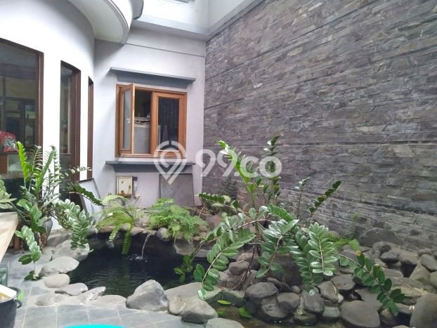 For Sale! Luxury House LT 306m2 Desain Modern di Taman Kopo Indah For Sale! Luxury House LT 306m2 Desain Modern di Taman Kopo Indah